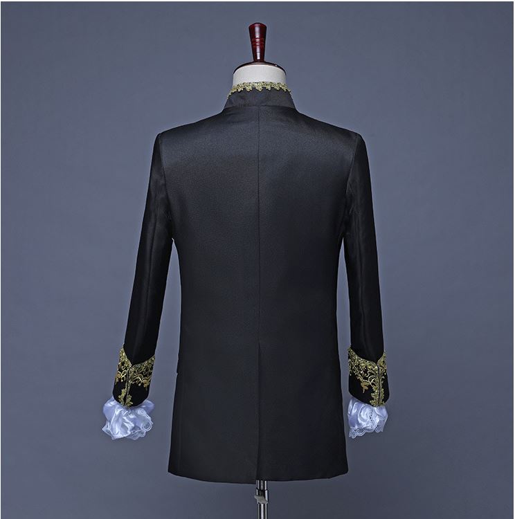 Pre-order ชุดสูทชาย สไตล์ยุโรป ปักงานละเอียด สีแดง