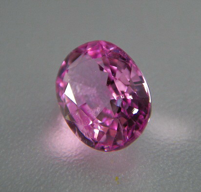 พิ้งซัฟฟาย(Pink Sapphire)พลอยดิบ Unheated ธรรมชาติ100% ความสะอาด IF-VVS ขนาดพลอย 5.2x7.11x3.19 mm. น้ำหนักพลอย 1.075 ct. ราคาโทรถาม