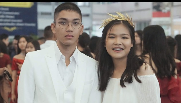 พร้อมเช่า ชุดสูทชาย สีขาว งานเนียบ (พร้อมเสื้อกั๊ก)