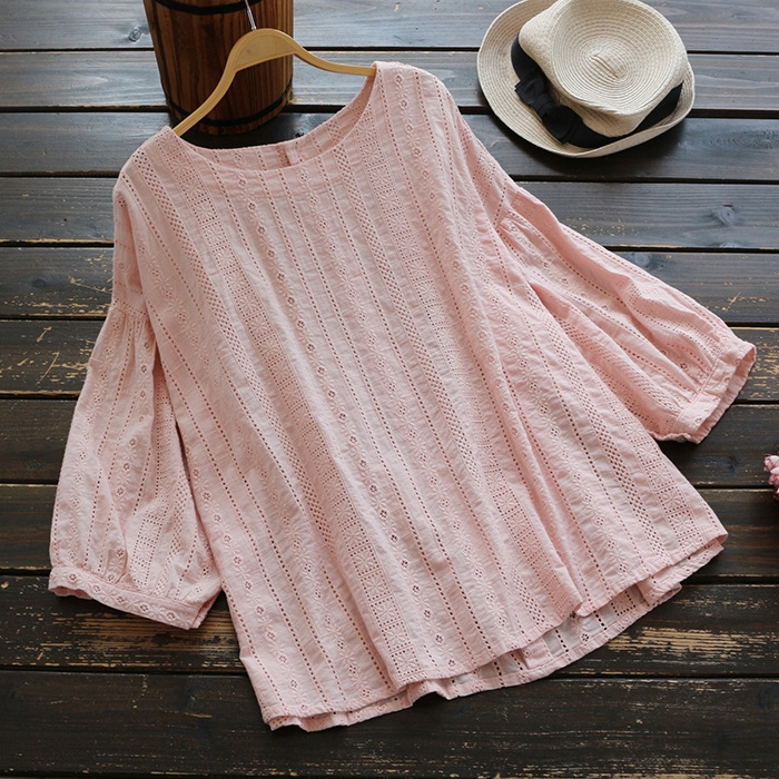 เสื้อผ้าลูกไม้