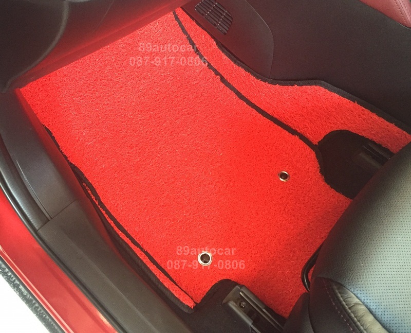 พรมดักฝุ่นไวนิล Mazda CX-3 สีแดงขอบดำ