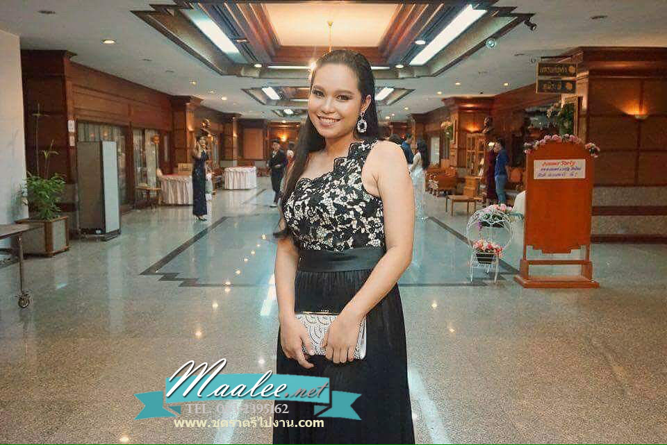 พร้อมเช่า ชุดราตรียาว ไหล่เดียว อกแต่งลูกไม้ ประดับคริสตัลหรู กระโปรงเนื้อนิ่มผ้ามัน สีดำ