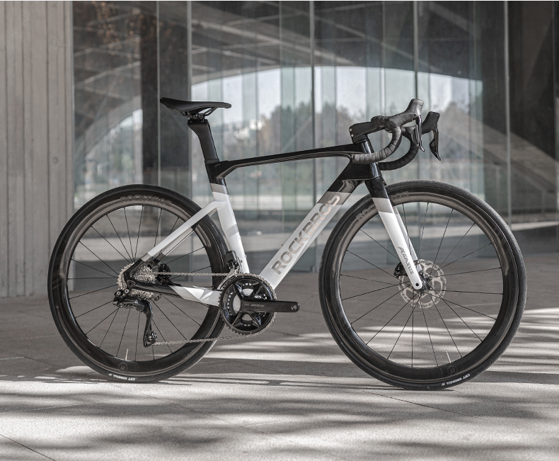 ROCKBROS PEGASUS R7170 จักรยานคาร์บอน 2025 | เกียร์ Shimano 105 Di2 ไฟฟ้า | น้ำหนัก 7.5 กก. | ล้อคาร์บอน Ratchet | ไซส์ XS-XXL