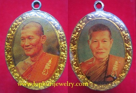 ล๊อกเก็ตสองหน้าหลวงปู่ฟัก ภทฺทจารีวัดเขาวงพระจันทร์ อ.โคกสำโรงจ.ลพบุรี