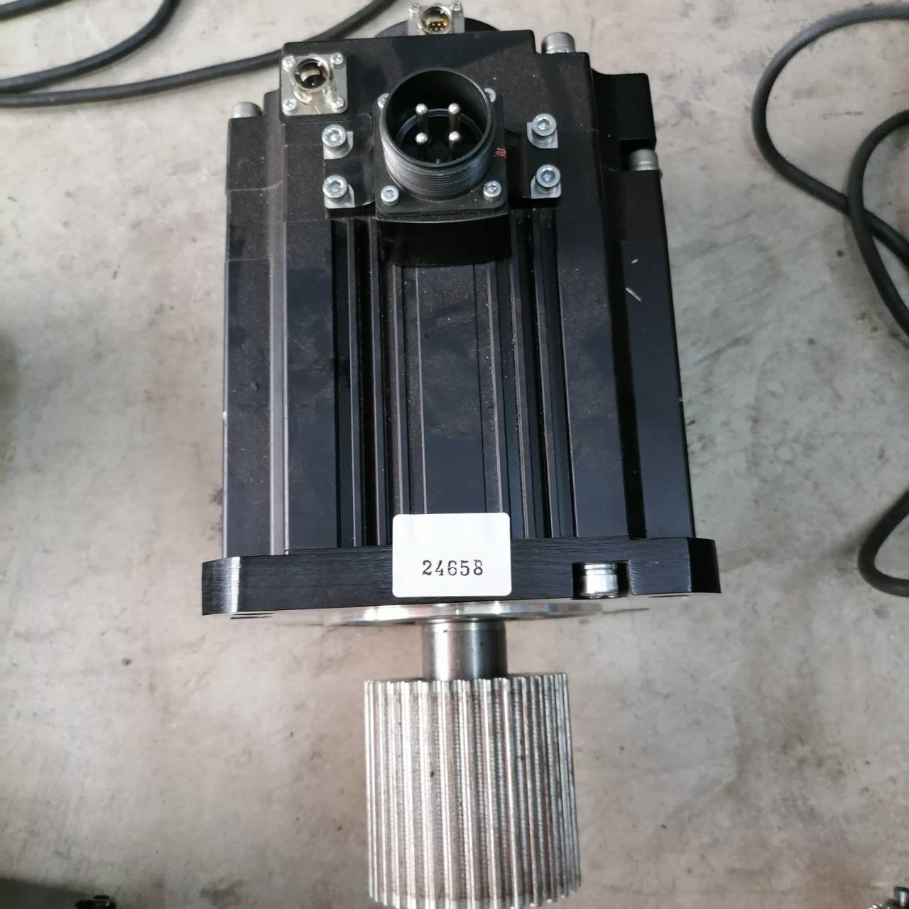SERVO MOTOR " MITSUBISHI " รุ่น HF-SP502B