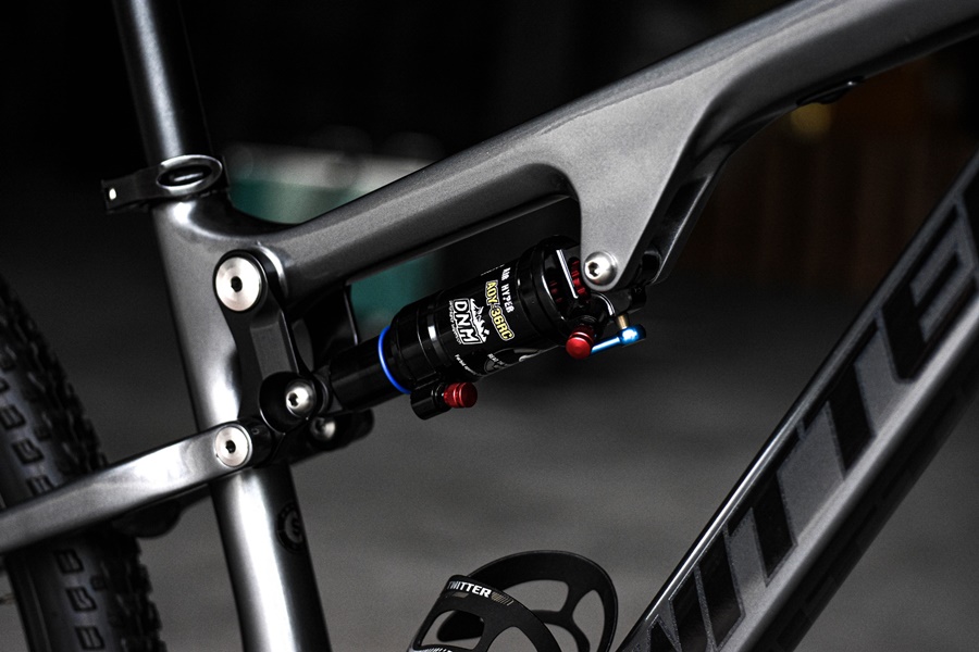 จักรยานเสือภูเขา TWITTER OVERLORD Full suspension bike, เฟรมคาร์บอน 1x12 speed Deore โช๊คลม ปี 2022