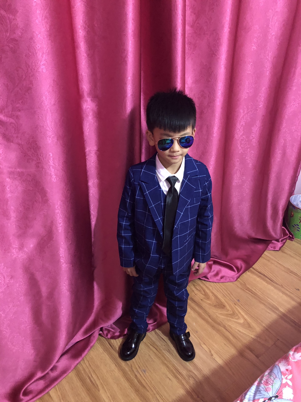 Pre-order ชุดสูทเด็กชาย สีน้ำเงินลายตาราง แบบเท่น่ารัก