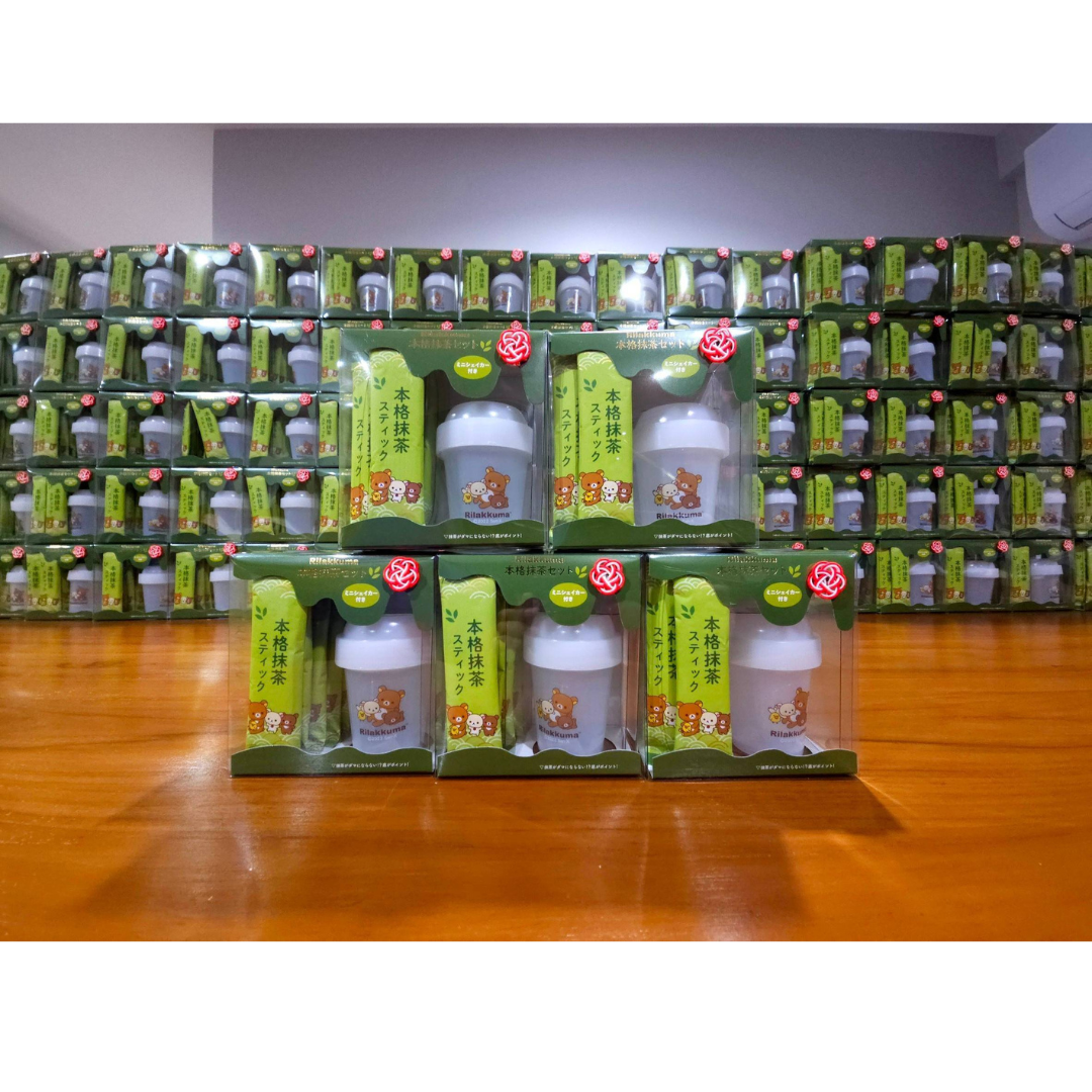 Matcha rilakkuma ชาเขียวลิลัคคุมะ 本格抹茶 เซ็ตกระป๋องและชาเขียว 8 ซอง