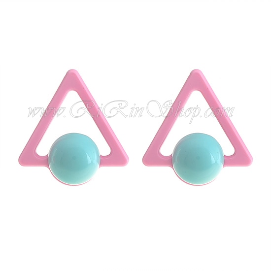 Aznavour & Grain de Beaute ต่างหู, ตุ้มหู เซลลูโลสทรงสามเหลี่ยม ( Light pink )