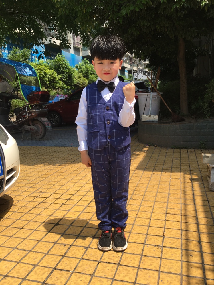 Pre-order ชุดสูทเด็กชาย สีน้ำเงินลายตาราง แบบเท่น่ารัก