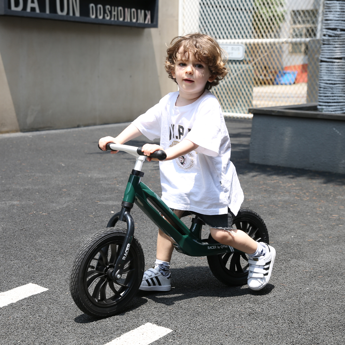 QPlay Racer Balance Bike จักรยานทรงตัว 12 นิ้ว