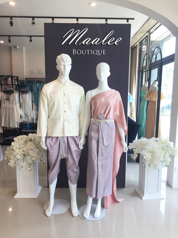 เช่า ชุดไทย ชุดเพื่อนเจ้าสาว ชุดไทยผ้าถุงสีเทาชมพูเงิน สไบเรียบ สีชมพู โรสโกล