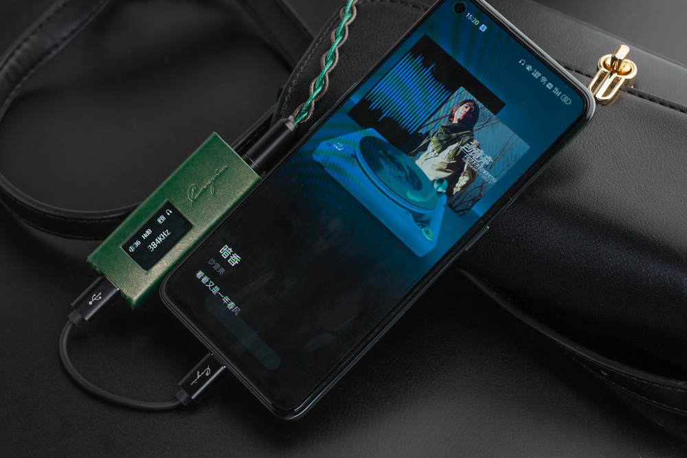 Cayin RU7 Dongle DAC 1 บิตแบบแยกส่วน เกณฑ์มาตรฐานใหม่สำหรับการพกพาแบบพิเศษ ประกันศูนย์ไทย