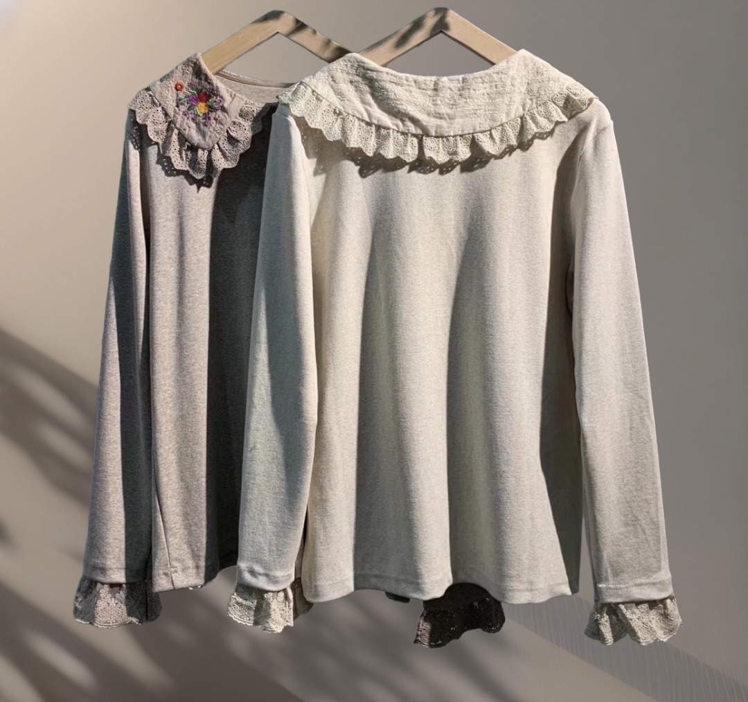 เสื้อยืดแต่งปกผ้าฝ้ายลายปัก