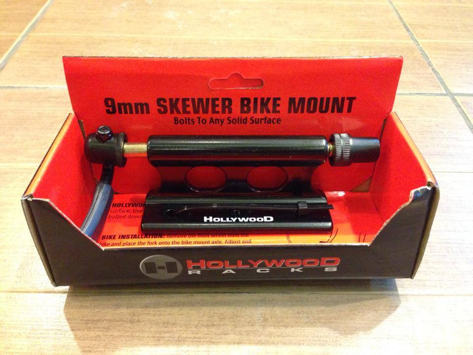 แร็คยึดกระบะ Hollywood Racks 9mm Bike Fork Truck Mount, T970 แร็คบรรทุกจักรยาน