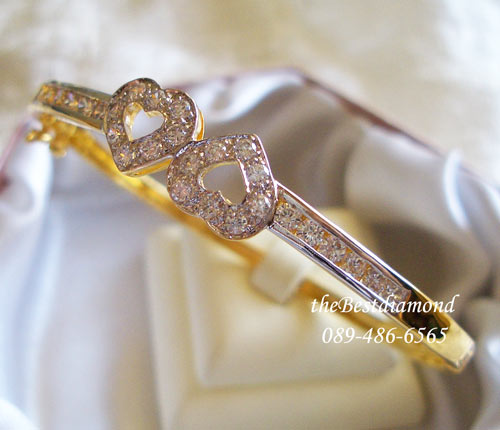 สินค้าหมด===BL007++กำไล 2 Hearts++กำไลน่ารักๆๆ เป็นหัวใจคู่กัน งานน่ารักมากๆๆ ใส่ได้ทุกโอกาส ใส่ติดข้อมือได้ไม่เวอร์ค่ะ ดีไซน์ modern มากๆ