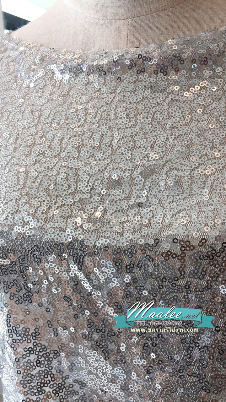 พร้อมเช่า ชุดราตรีแนวGatsby ปักเลื่อม แขนกุดเข้ารูป ออกงานกลางคืน ด้านหลังเป็นซีทรูแนวเซ็กซี่ สีเงิน (ซิปหลัง)