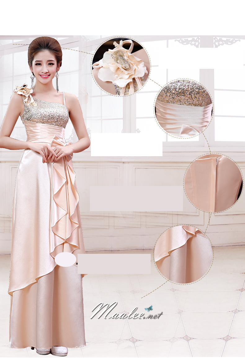 พร้อมเช่า ชุดราตรียาว ไหล่เฉียง สีน้ำเงิน ปักเลื่อมไล่สี จับจีบแต่งโบว์ช่วงเอว ประดับดอกไม้สวยหวานบนไหล่