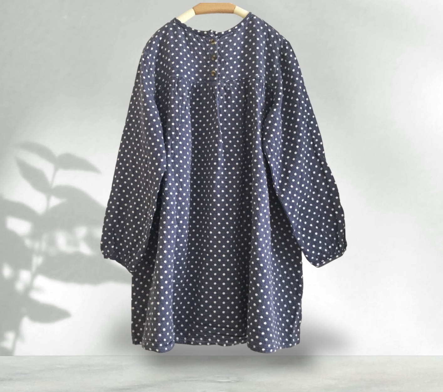 เสื้อผ้าฝ้ายลายจุดแต่งลูกไม้
