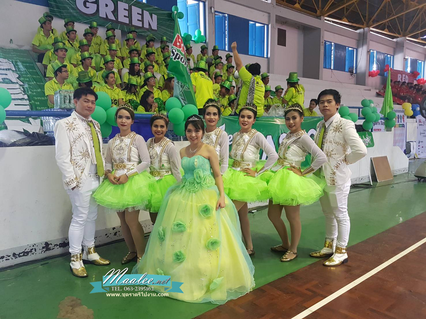 พร้อมเช่า ชุดแฟนซี เกาะอก สีเขียว อกจับจีบปักเลื่อม และดอก น่ารักมาก ใส่ถ่ายพรีเวดดิ้งได้