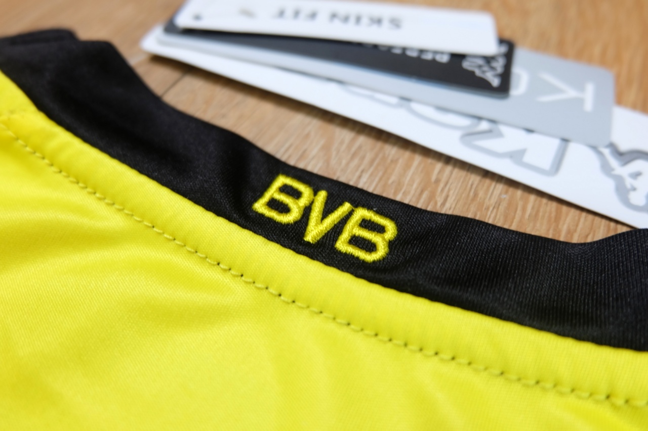 Borussia Dortmund 2011/12 Home Retro Jersey เสื้อบอลย้อนยุคดอร์ทมุน