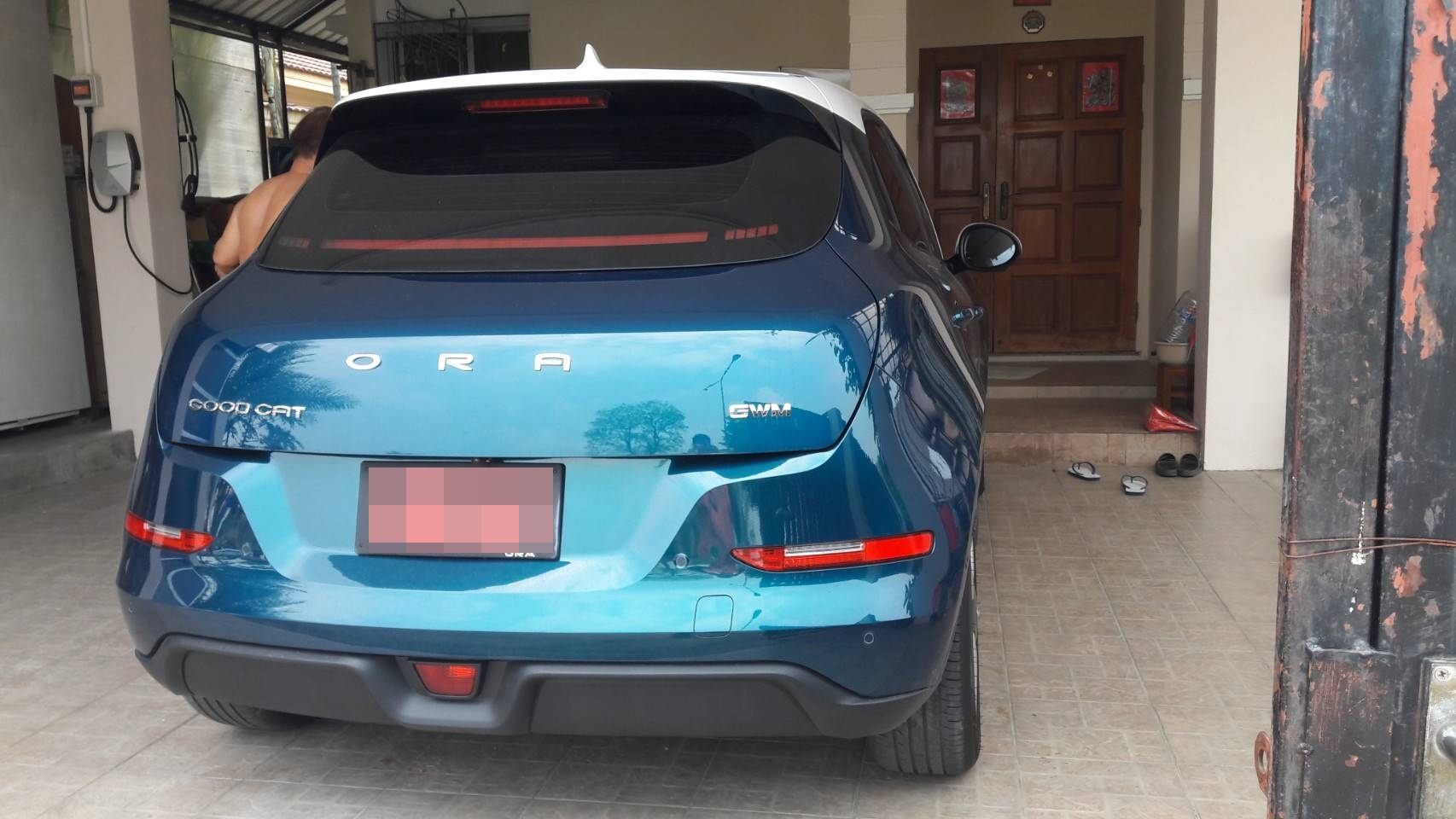 พรมปูพื้นรถยนต์ Ora Good Cat ปูพรม6D สีดำด้ายฟ้า เต็มคัน