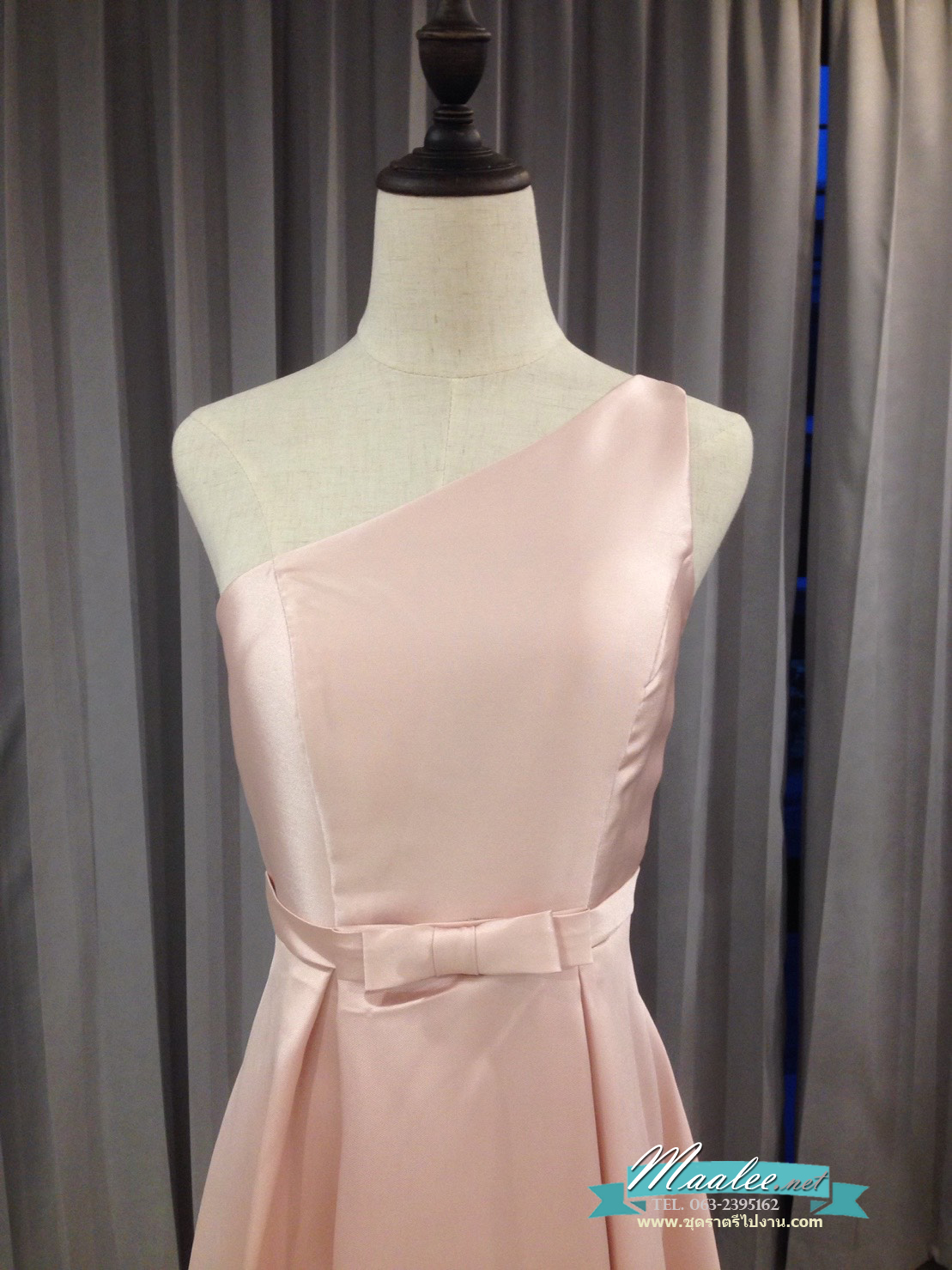 พร้อมเช่า ชุดราตรียาว ชุดเพื่อนเจ้าสาว สีชมพู Pastel แบบ F ไหล่เดียว ผ้าซาติน มีโบว์ช่วงเอว (เชือกผูกด้านหลัง)
