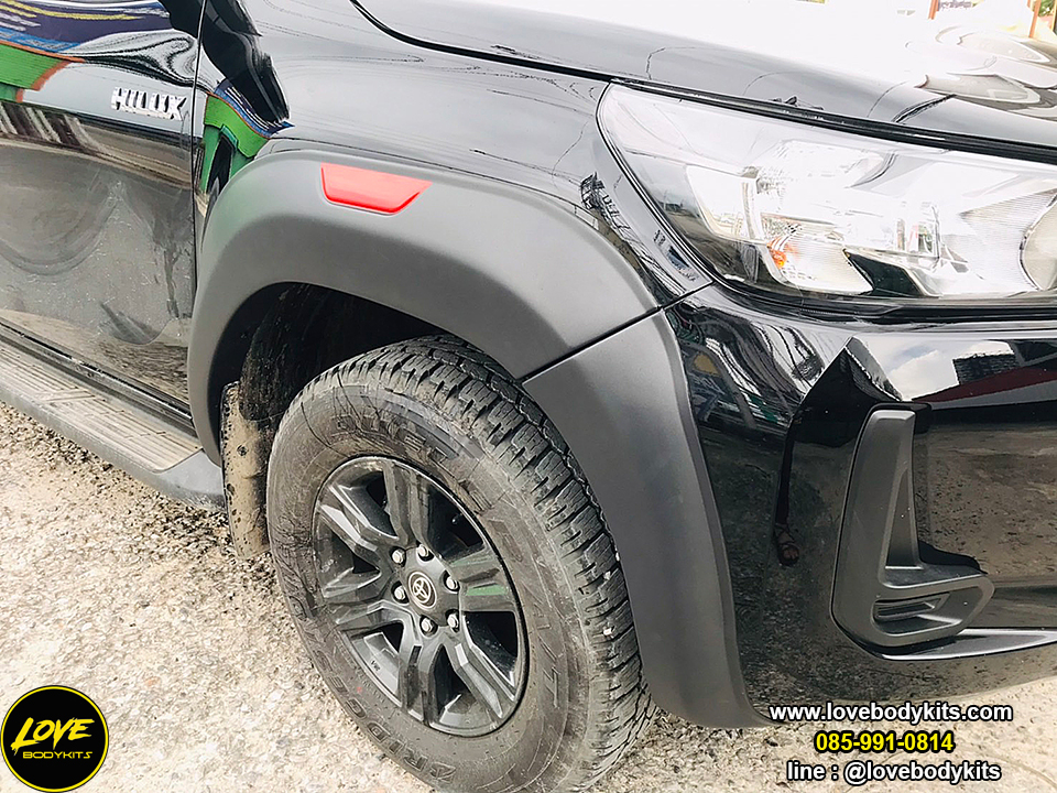 ซุ้มล้อทรงศูนย์แบบเต็ม : REVO 2022-2022