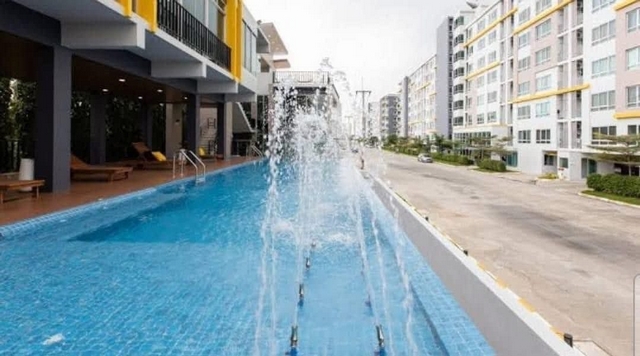 ให้เช่าบีคอนโด พหลโยธิน ตึก B ชั้น8 ห้อง 26 ตรม.เฟอร์ มีเครื่องซักผ้า ใกล้ ม.กรุงเทพ