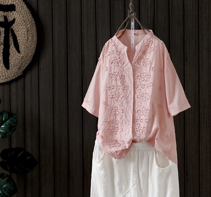 เสื้อผ้าฝ้ายลายปักดอกไม้