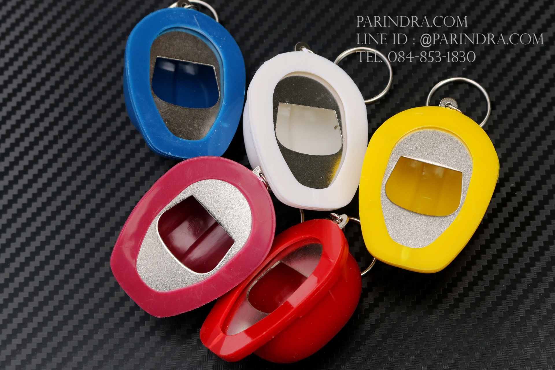 พวงกุญแจแบบมีที่เปิดขวดฝาจีบ รูปทรงหมวก