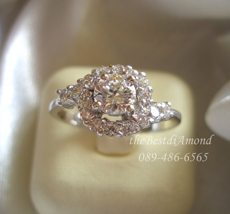 BR702RD+++แหวนdeer eye+++ สวยสุดๆ เล่นไฟวิ้งๆเลยค่ะ เหมือนนัยตากวางที่กลม ใส ระยิบระยับ ดีไซน์ได้สวยลงตัว หรูหรา ไฮโซ แต่ไม่เวอร์ ไม่ควรพลาด