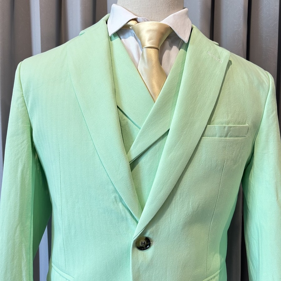 พร้อมเช่า ชุดสูทชาย สีส้มพาสเทล 1 กระดุม (พร้อมเสื้อกั๊ก) ผ้า Cotton twill 100% ทอลายในตัว