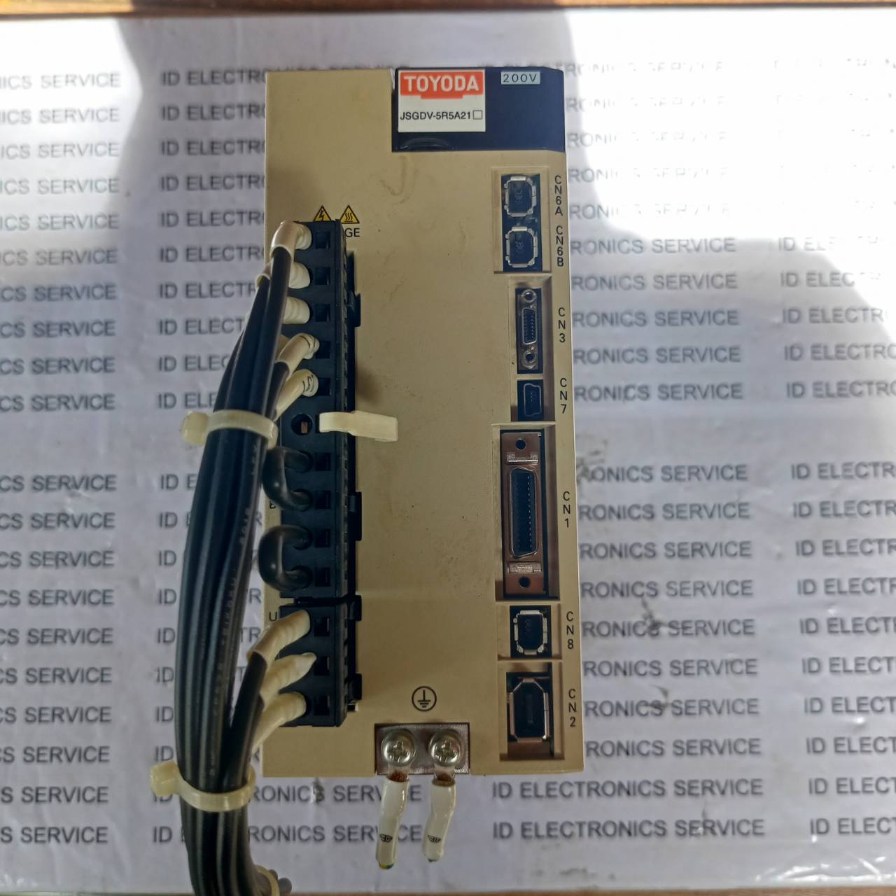 SGDV-5R5A21A SERVO DRIVE " YASKAWA "