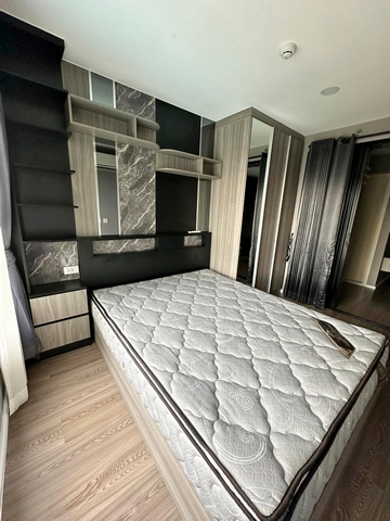 ให้เช่าคอนโด ดิ ออริจิ้น พหลฯ-สะพานใหม่ 30 ตร.ม. เฟอร์ครบ วิวสระ พร้อมอยู่