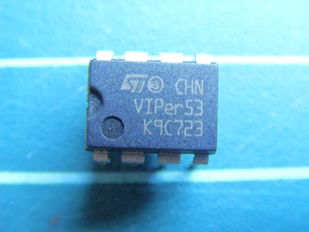 VIPer 53