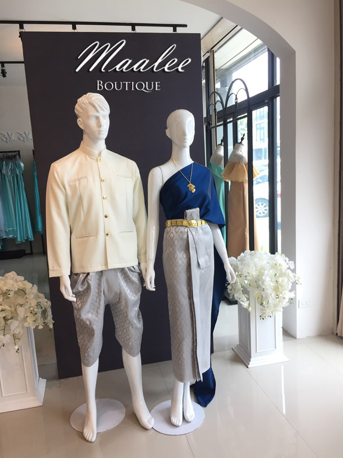 เช่า ชุดไทย ชุดเพื่อนเจ้าสาว ชุดไทยผ้าถุงสีเทาเงิน สไบเรียบ สีกรมท่า