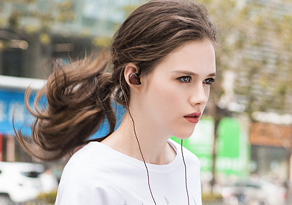 ขาย KZ ES4 หูฟัง Hybrid 2 ไดร์เวอร์ (1BA+1DD) ถอดสายได้