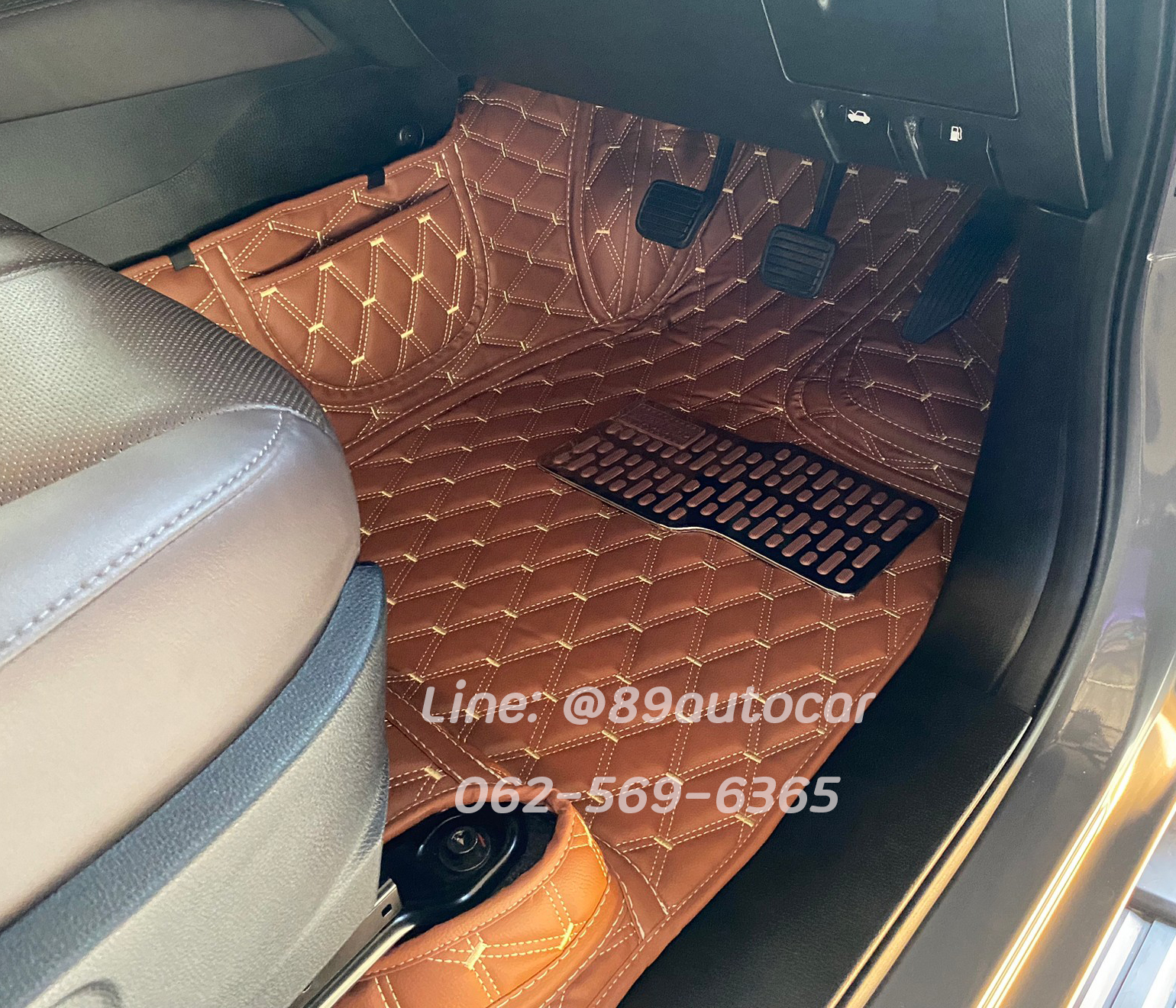 Mazda BT-50 4Door (บีที ห้าสิบ 4 ประตู) 2023 ปูพรมVVIP สีน้ำตาลเข้มด้ายทอง