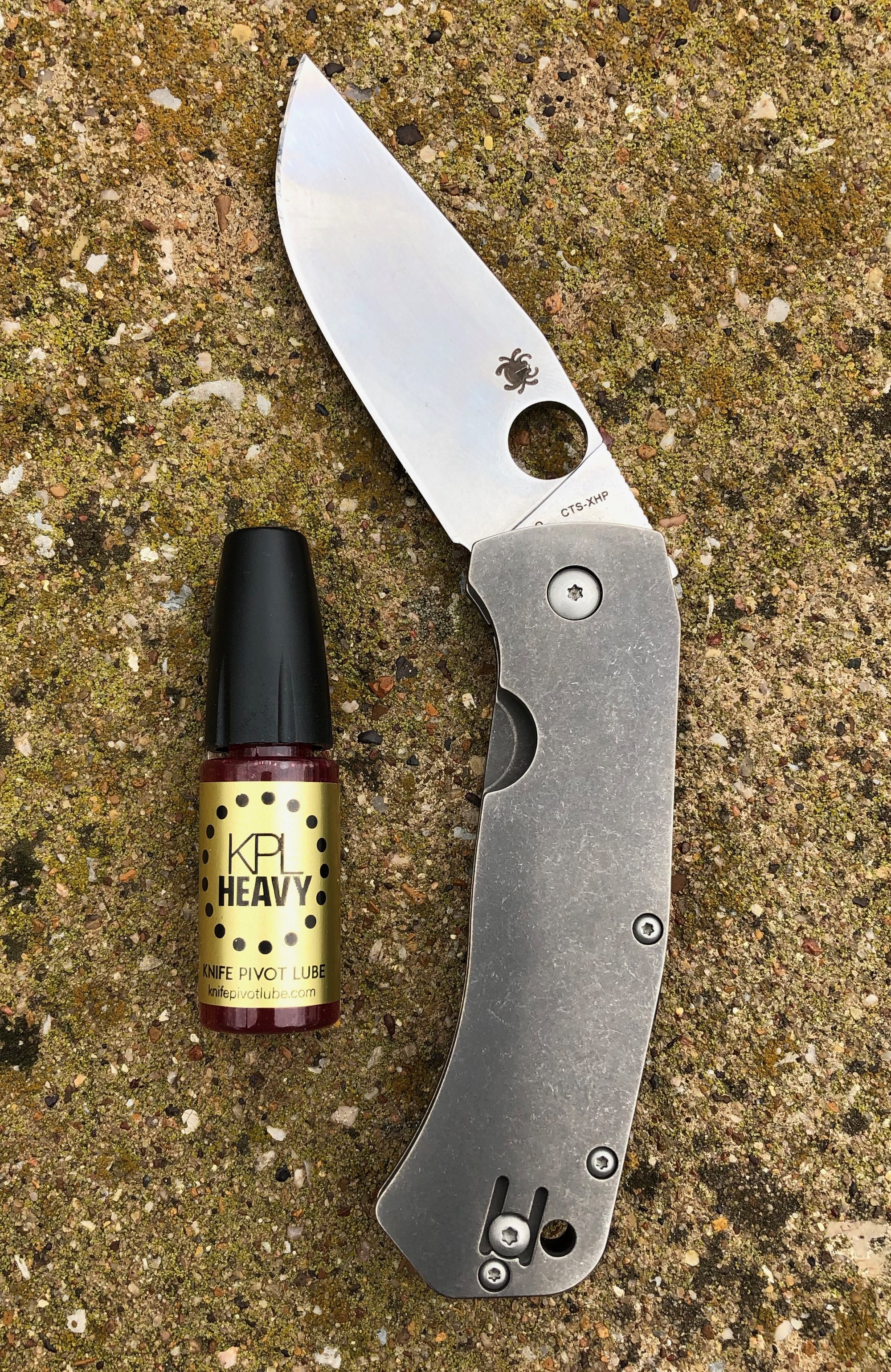 KPL (Knife Pivot Lube) HEAVY Knife Oil(ใช้หยดจุดหมุนสำหรับมีดพับ)