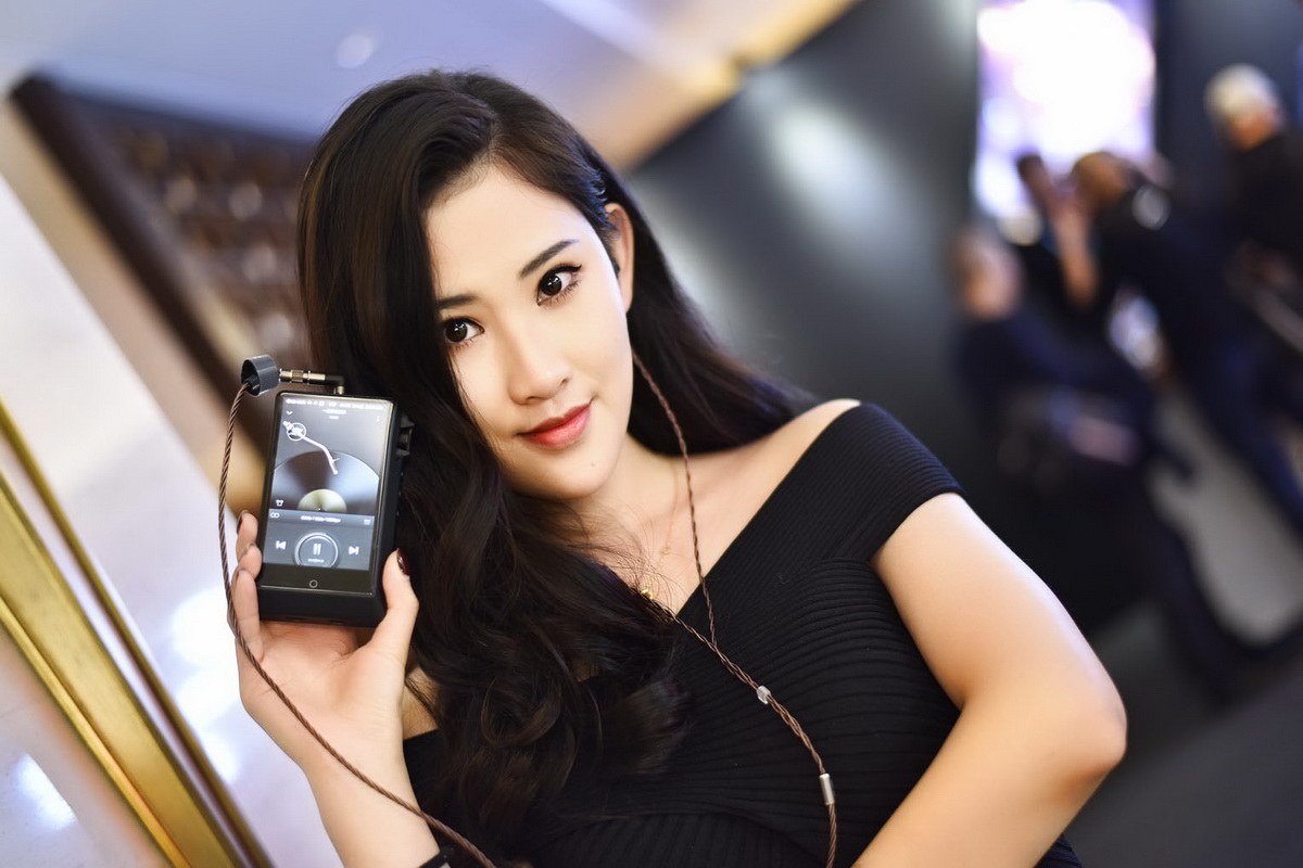 ขาย Cayin N6ii สุดยอด DAP พกพาที่มาพร้อมลูกเล่นถอดอัพเกรด Motherboard ด้านเสียงได้