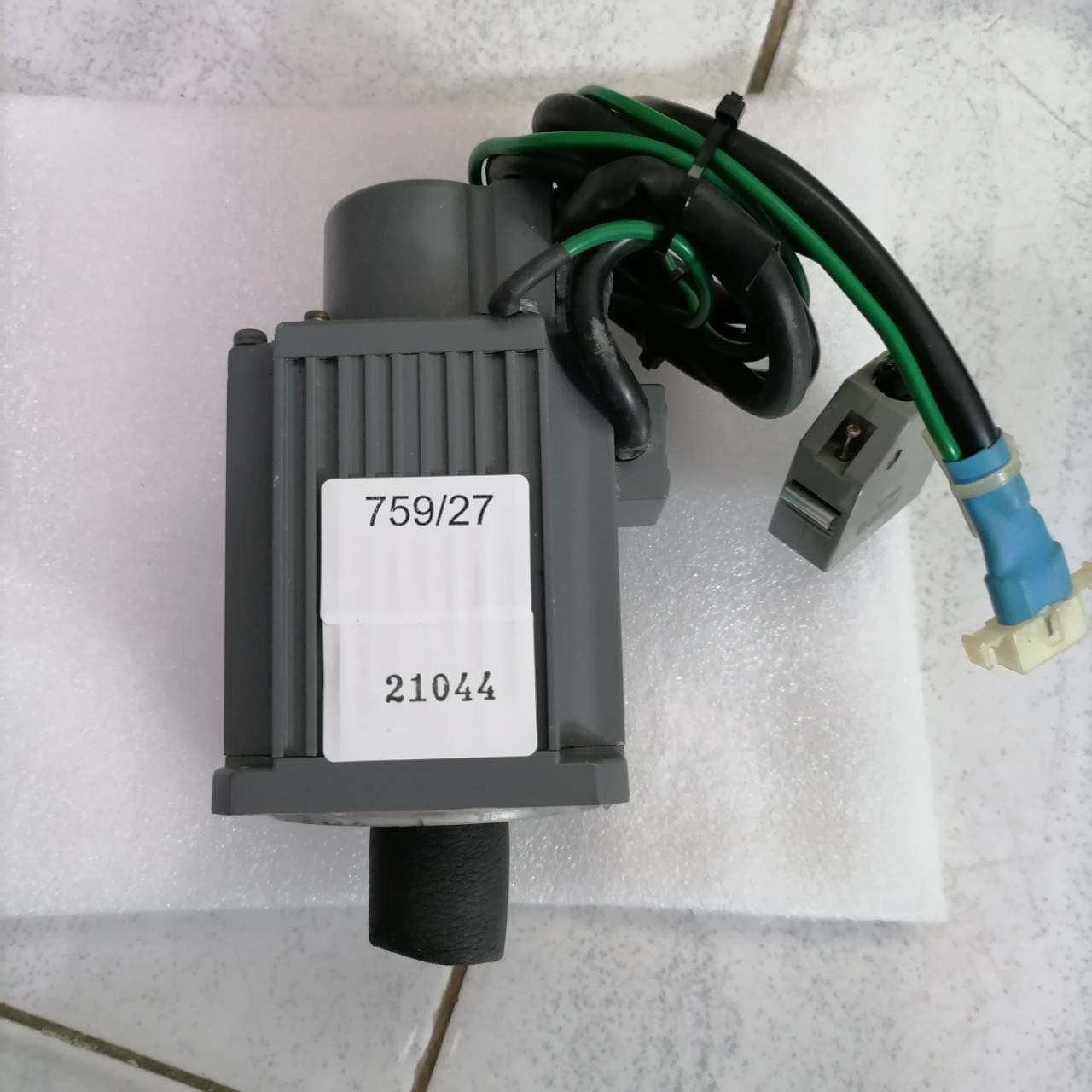 SERVO MOTOR “ MITSUBISHI ” รุ่น HA-FE23