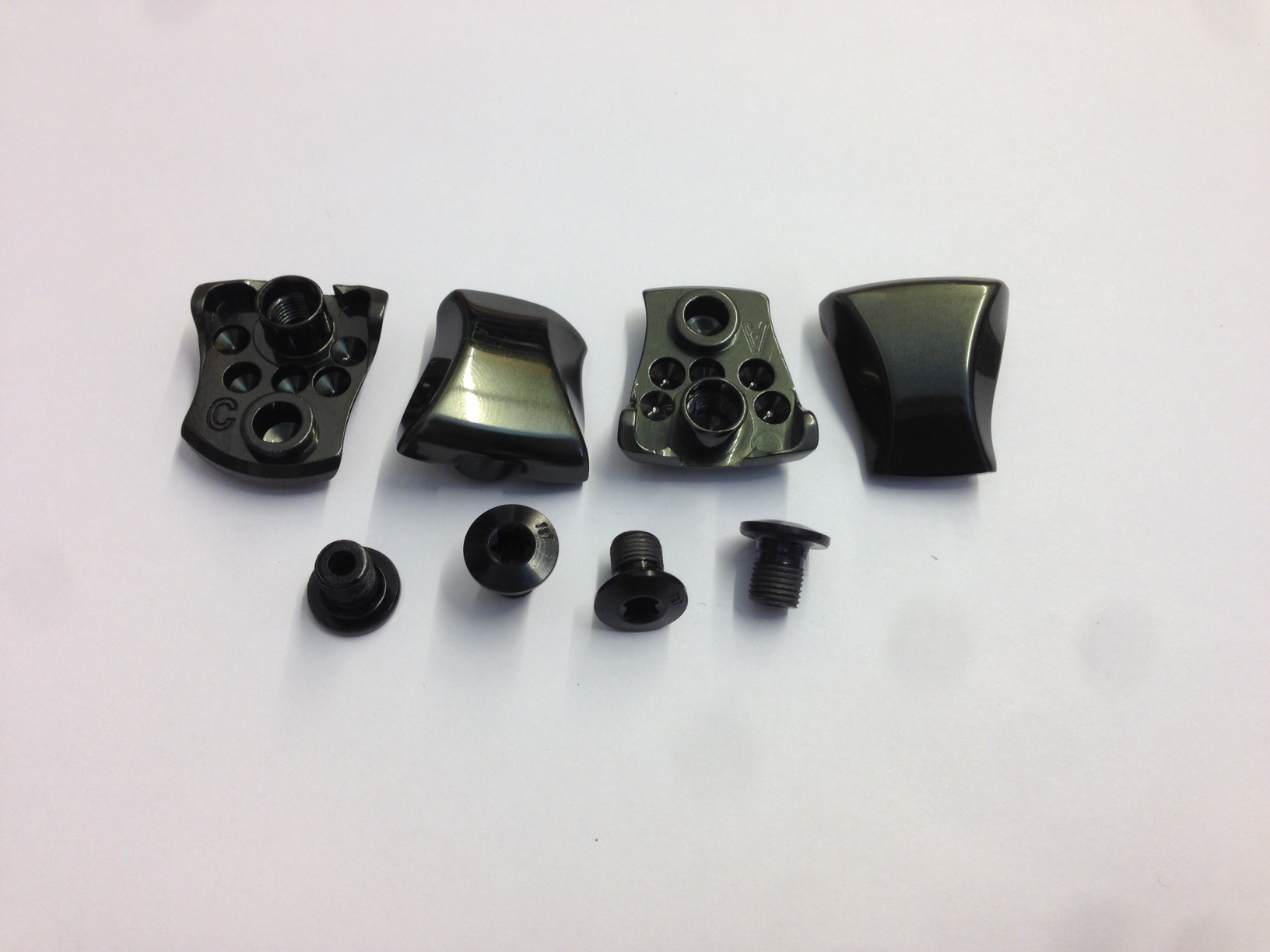 น๊อตใบจานพร้อมฝาปิด (4 ตัว), สำหรับจาน XTR FC-M9000-1 ชั้นเดียว, #Y1PV98101