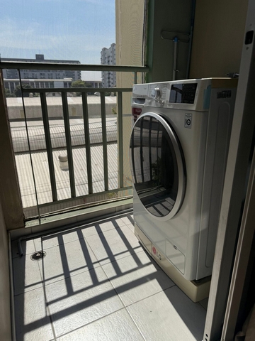 ให้เช่าคอนโด ลุมพินี ทาวน์ รามอินทรา-นวมินทร์ ตึก D 23 ตรม.เฟอร์ครบ มีเครื่องซักผ้า ใกล้รถไฟฟ้า