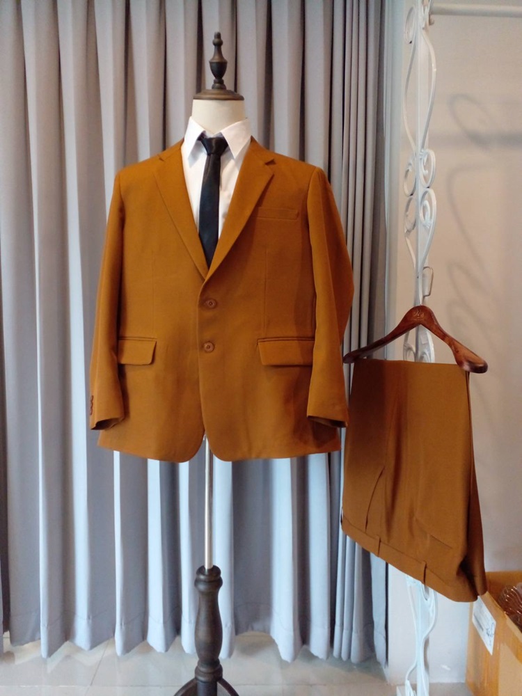 พร้อมเช่า ชุดสูทชาย สีน้ำตาล รุ่นใหญ่พลัสไซส์ 2 กระดุม