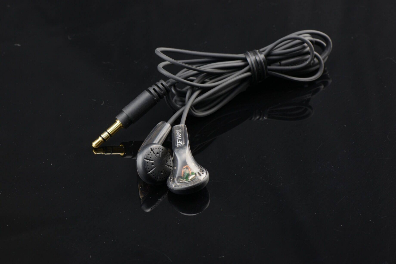 ขาย หูฟัง VE MONK PLUS MORE สุดยอดแห่ง Earbud บัดเจ้ตที่ ถูก คุ้ม ดี ที่สุดแห่งปี ทั้งไทย และ ต่างประเทศ