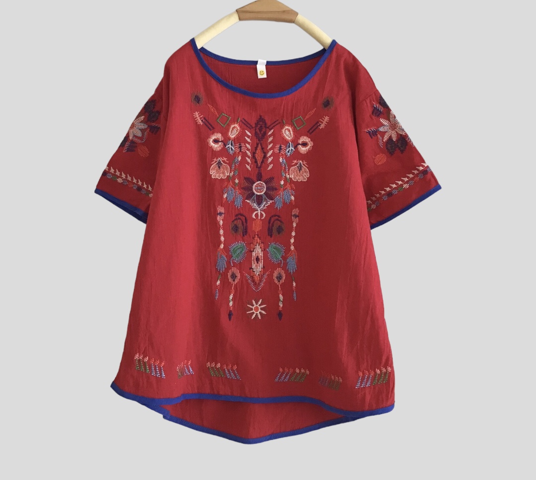 เสื้อผ้าฝ้ายลายปัก