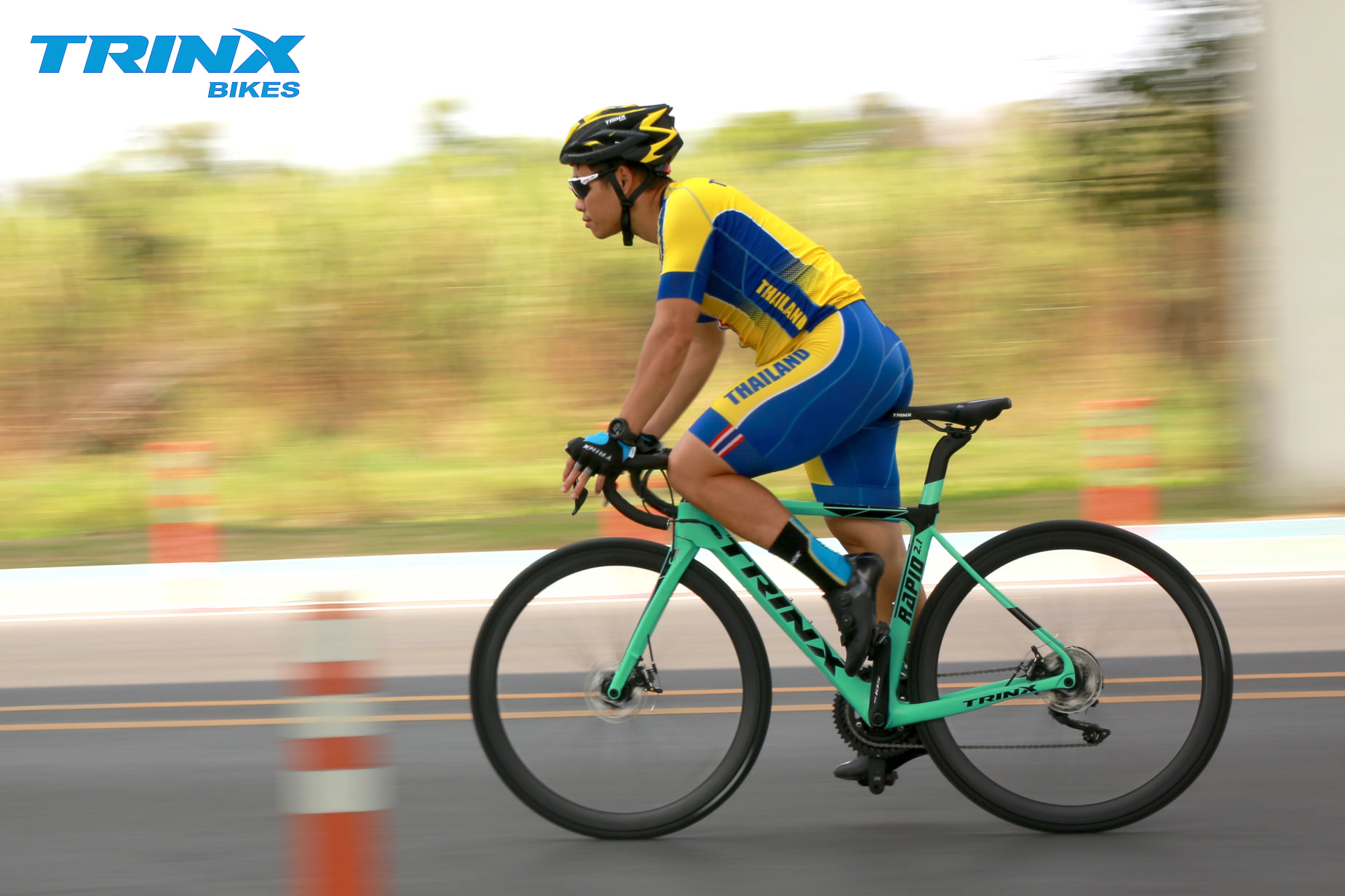 จักรยานเสือหมอบ TRINX RAPID 2.1 DISC Road bike Carbon, 2*11 speed 105 SHIMANO ล้อ 700C, 2020 (ดิสสาย)
