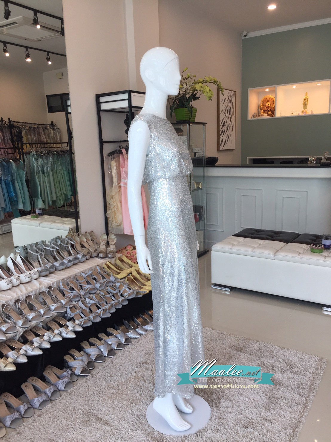 พร้อมเช่า ชุดราตรีแนวGatsby ปักเลื่อม แขนกุดเข้ารูป ออกงานกลางคืน ด้านหลังเป็นซีทรูแนวเซ็กซี่ สีเงิน (ซิปหลัง)