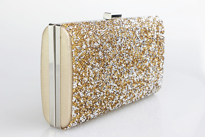 พร้อมส่ง Evening Clutch กระเป๋าออกงาน ทรงสี่เหลี่ยม พร้อมสายโซ่ยาว อัดคริสตัลเม็ดเล็ก สวยหรู สีทอง